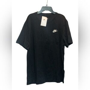 Nike Men's Black Short Sleeve Tee